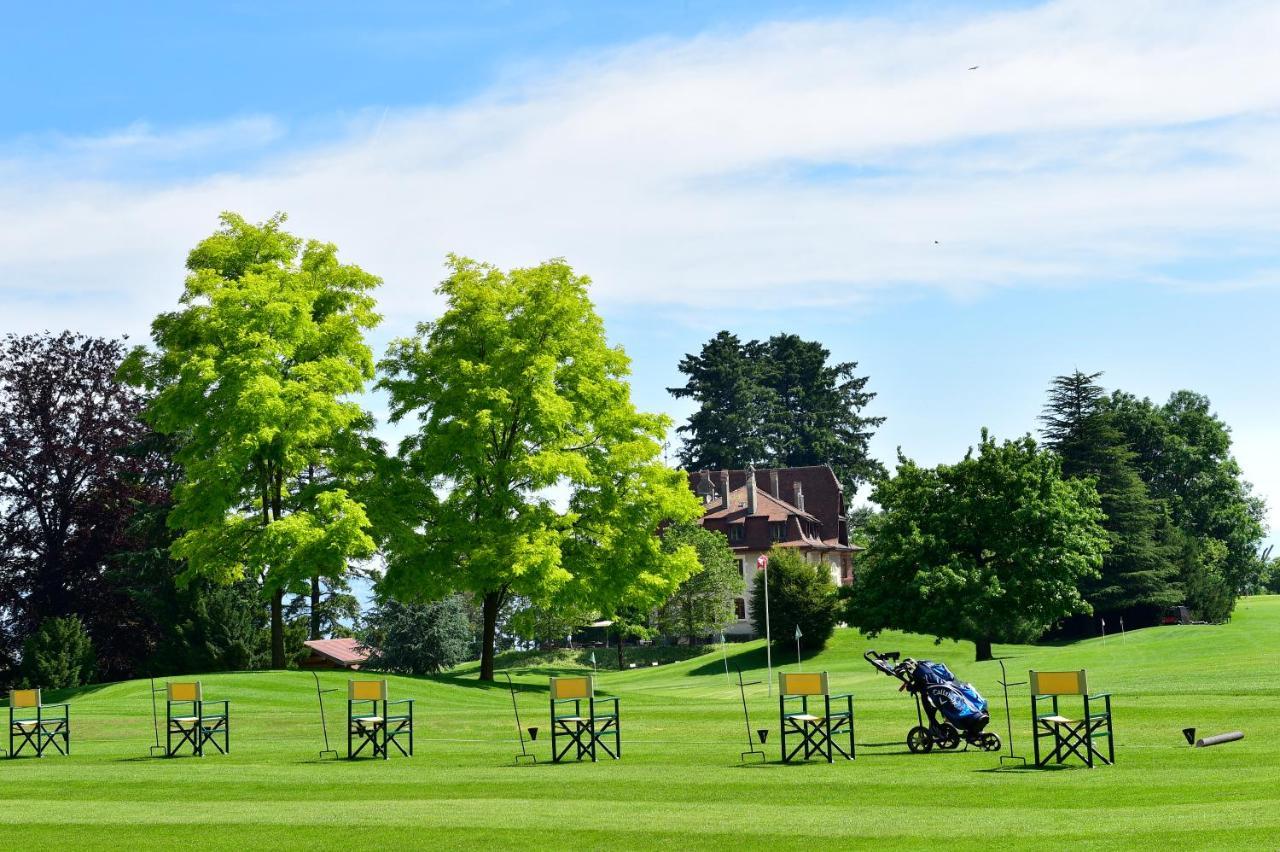 Bed and Breakfast Le Manoir Du Golf Publier Exterior foto