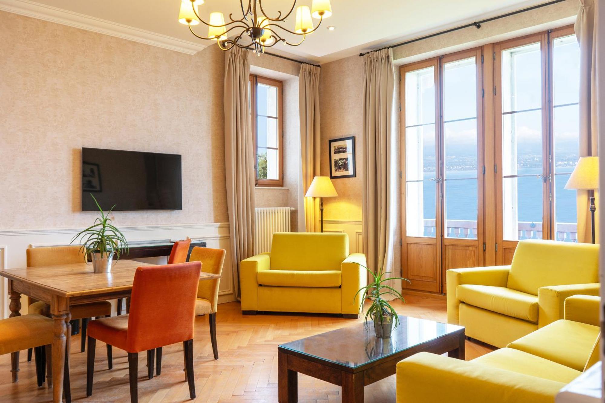 Bed and Breakfast Le Manoir Du Golf Publier Exterior foto