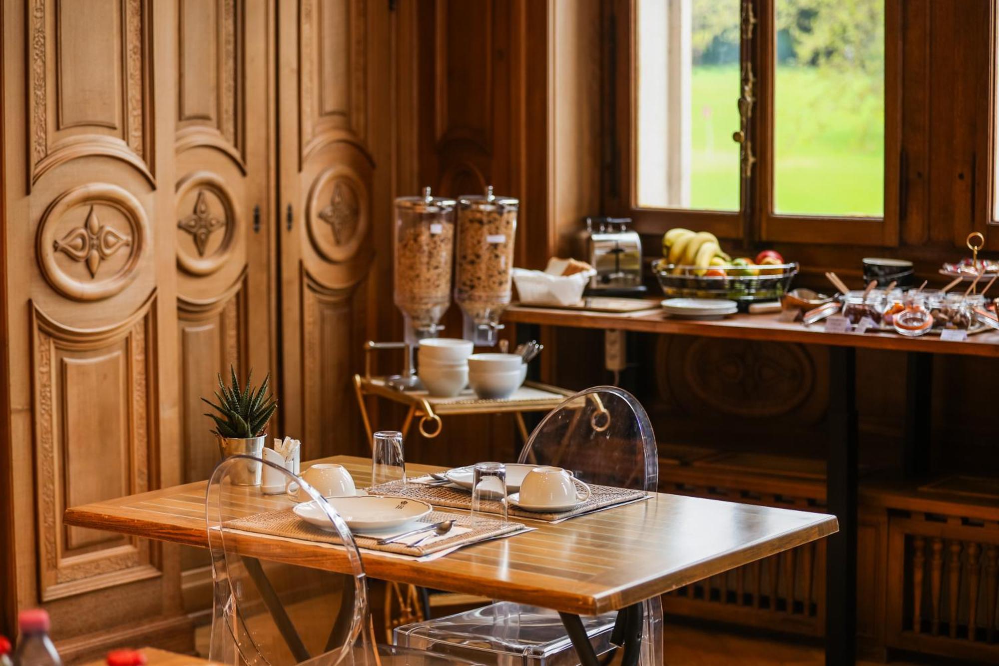 Bed and Breakfast Le Manoir Du Golf Publier Exterior foto