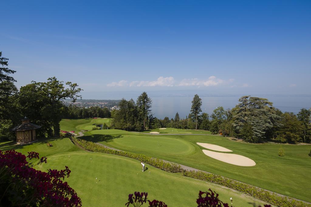 Bed and Breakfast Le Manoir Du Golf Publier Exterior foto