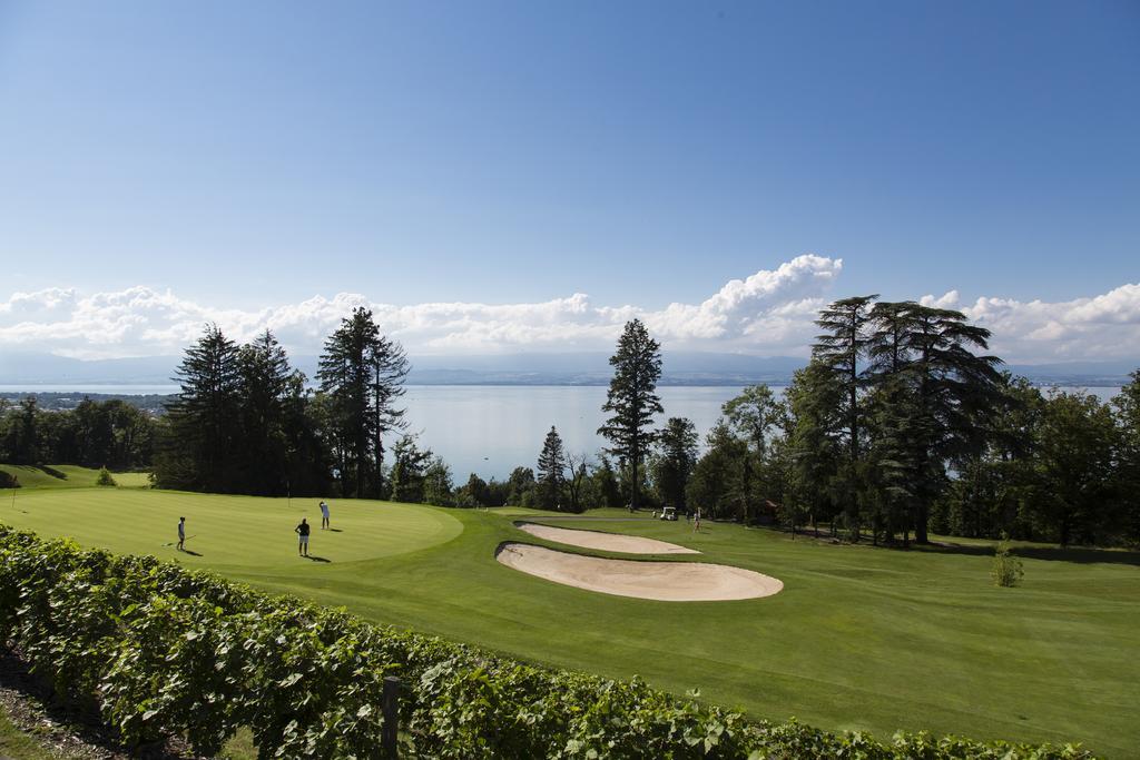 Bed and Breakfast Le Manoir Du Golf Publier Exterior foto